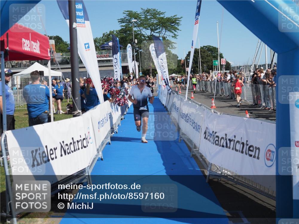 17.08.2025 - KN Förde Triathlon 2025 MichiJ http://msf.ph/oto/8597160 17.08.2025 12:07:34 Laufen 323 meine-sportfotos.de