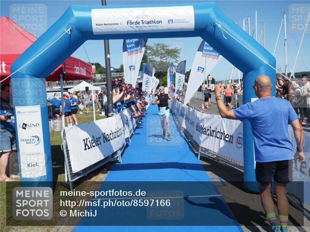 17.08.2025 - KN Förde Triathlon 2025 MichiJ http://msf.ph/oto/8597166 17.08.2025 13:59:18 Laufen 479, 490 meine-sportfotos.de
