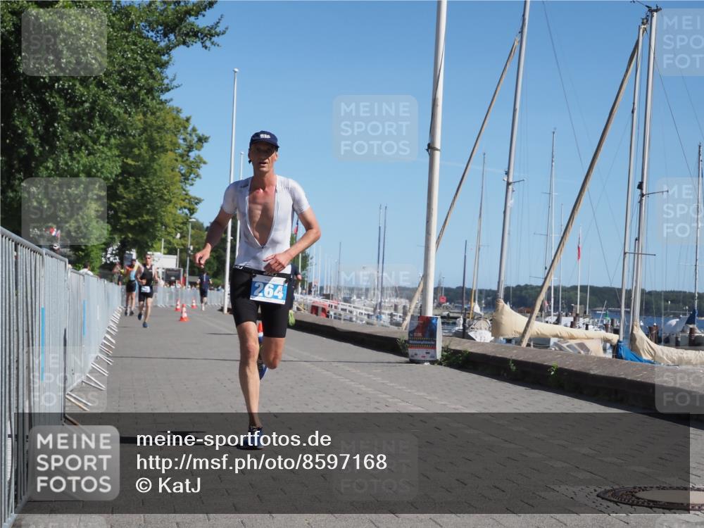17.08.2025 - KN Förde Triathlon 2025 KatJ http://msf.ph/oto/8597168 17.08.2025 11:45:45 Laufen 264 meine-sportfotos.de