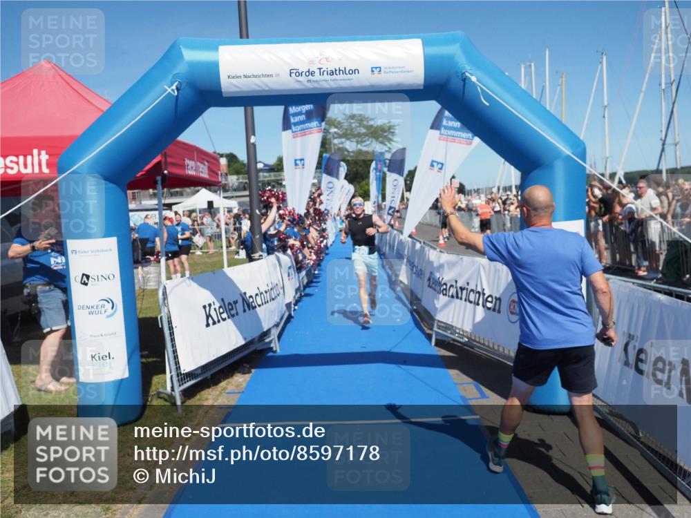 17.08.2025 - KN Förde Triathlon 2025 MichiJ http://msf.ph/oto/8597178 17.08.2025 13:59:18 Laufen 479, 490 meine-sportfotos.de