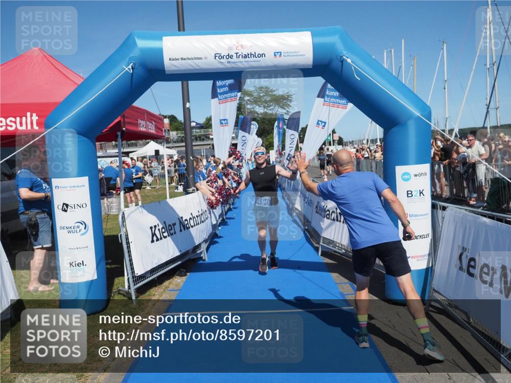 17.08.2025 - KN Förde Triathlon 2025 MichiJ http://msf.ph/oto/8597201 17.08.2025 13:59:19 Laufen 479, 490 meine-sportfotos.de