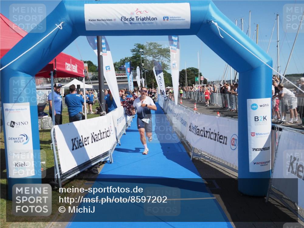 17.08.2025 - KN Förde Triathlon 2025 MichiJ http://msf.ph/oto/8597202 17.08.2025 12:07:35 Laufen 323 meine-sportfotos.de