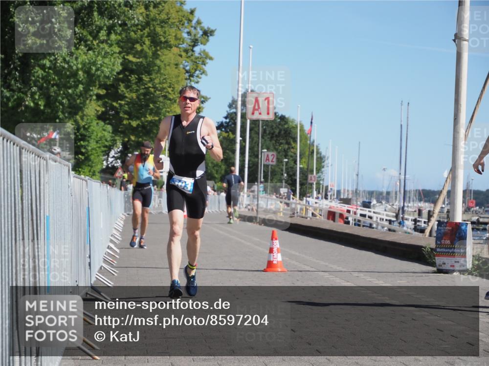 17.08.2025 - KN Förde Triathlon 2025 KatJ http://msf.ph/oto/8597204 17.08.2025 11:45:52 Laufen 303, 310 meine-sportfotos.de