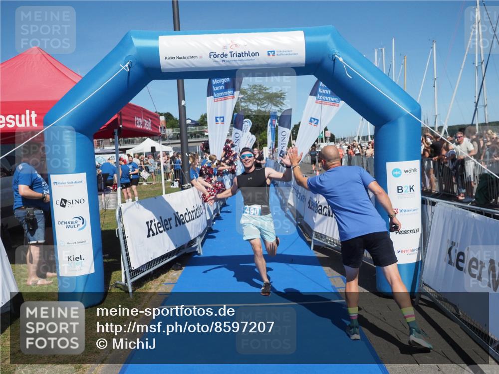 17.08.2025 - KN Förde Triathlon 2025 MichiJ http://msf.ph/oto/8597207 17.08.2025 13:59:19 Laufen 479, 490 meine-sportfotos.de