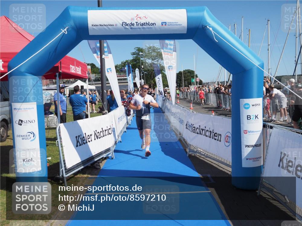 17.08.2025 - KN Förde Triathlon 2025 MichiJ http://msf.ph/oto/8597210 17.08.2025 12:07:35 Laufen 323 meine-sportfotos.de