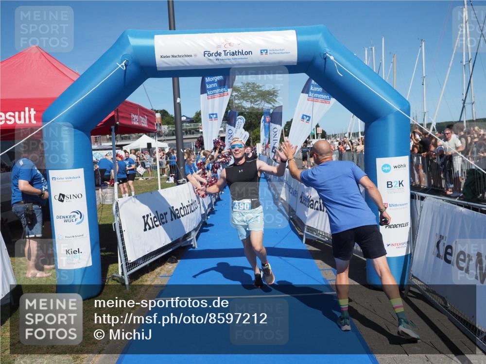 17.08.2025 - KN Förde Triathlon 2025 MichiJ http://msf.ph/oto/8597212 17.08.2025 13:59:19 Laufen 479, 490 meine-sportfotos.de