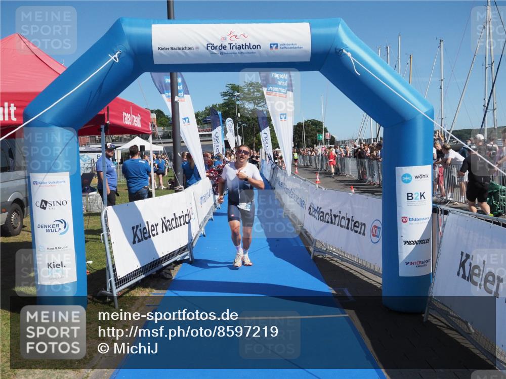 17.08.2025 - KN Förde Triathlon 2025 MichiJ http://msf.ph/oto/8597219 17.08.2025 12:07:35 Laufen 323 meine-sportfotos.de