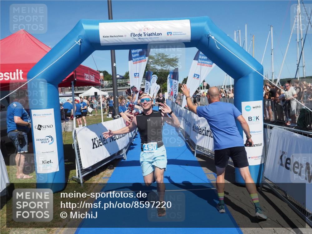 17.08.2025 - KN Förde Triathlon 2025 MichiJ http://msf.ph/oto/8597220 17.08.2025 13:59:20 Laufen 479, 490 meine-sportfotos.de