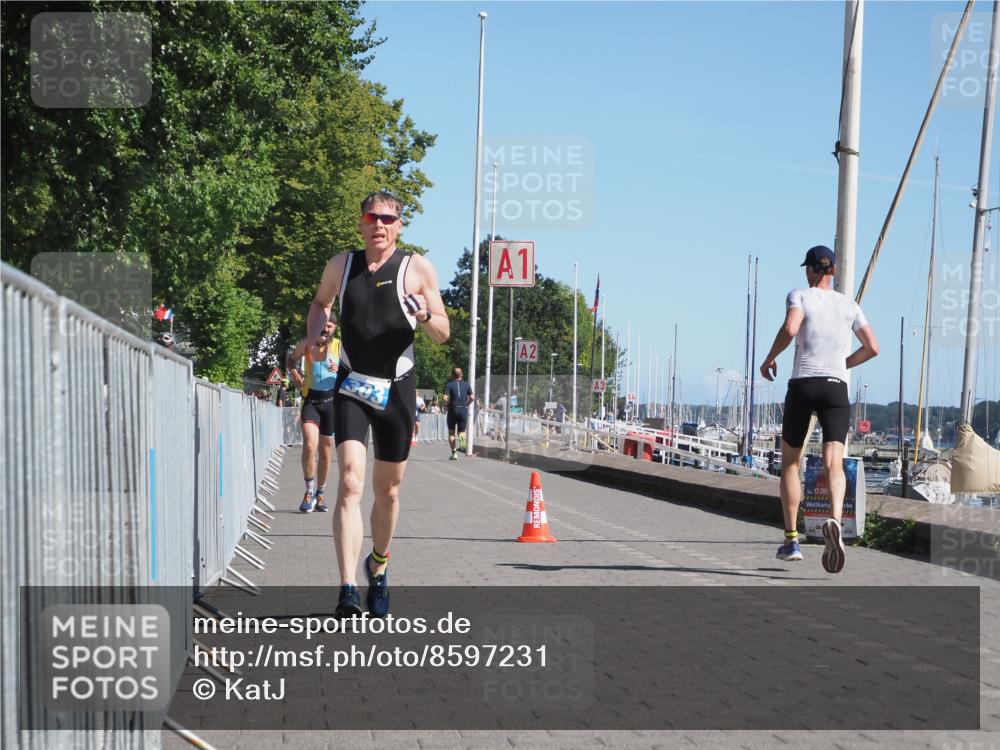 17.08.2025 - KN Förde Triathlon 2025 KatJ http://msf.ph/oto/8597231 17.08.2025 11:45:52 Laufen 303, 310 meine-sportfotos.de