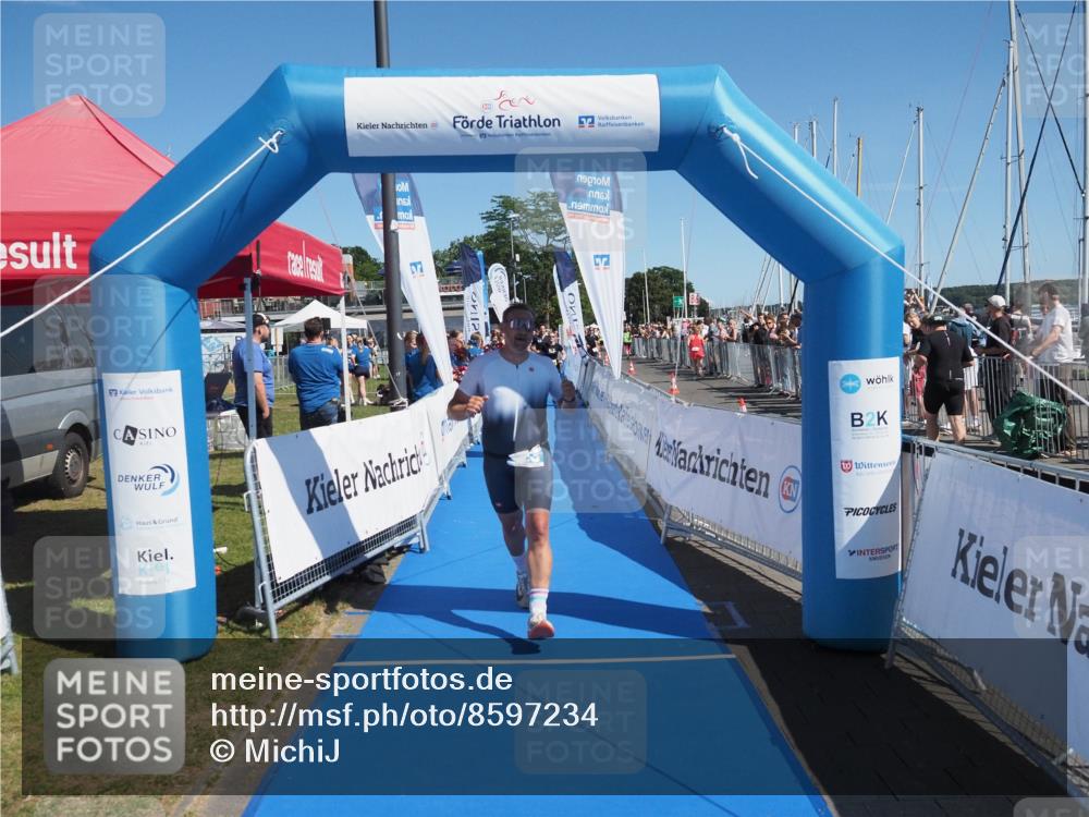 17.08.2025 - KN Förde Triathlon 2025 MichiJ http://msf.ph/oto/8597234 17.08.2025 12:07:36 Laufen 323, 633 meine-sportfotos.de