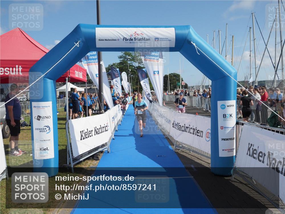 17.08.2025 - KN Förde Triathlon 2025 MichiJ http://msf.ph/oto/8597241 17.08.2025 10:42:57 Laufen 211 meine-sportfotos.de