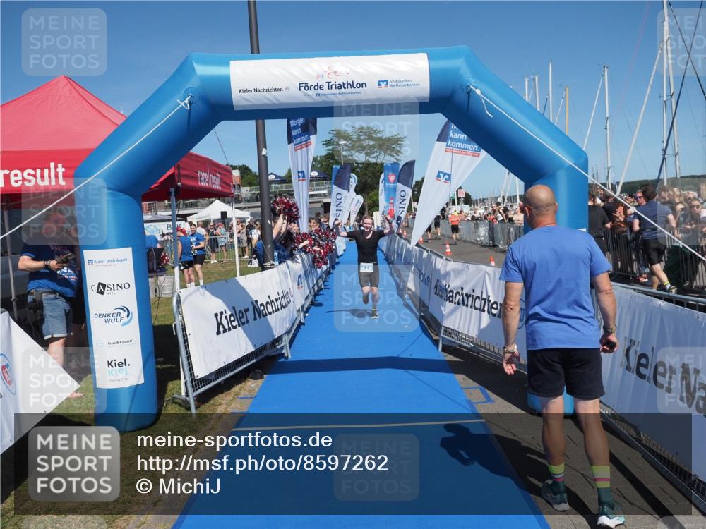 17.08.2025 - KN Förde Triathlon 2025 MichiJ http://msf.ph/oto/8597262 17.08.2025 13:59:21 Laufen 479, 490 meine-sportfotos.de