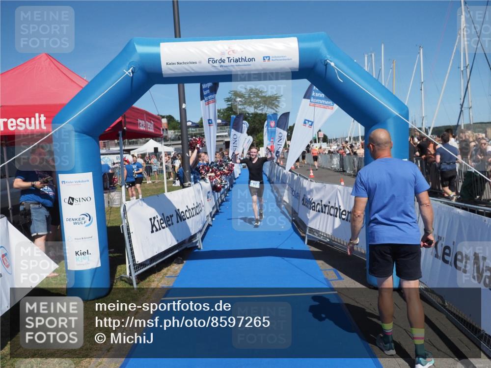 17.08.2025 - KN Förde Triathlon 2025 MichiJ http://msf.ph/oto/8597265 17.08.2025 13:59:22 Laufen 479, 490 meine-sportfotos.de
