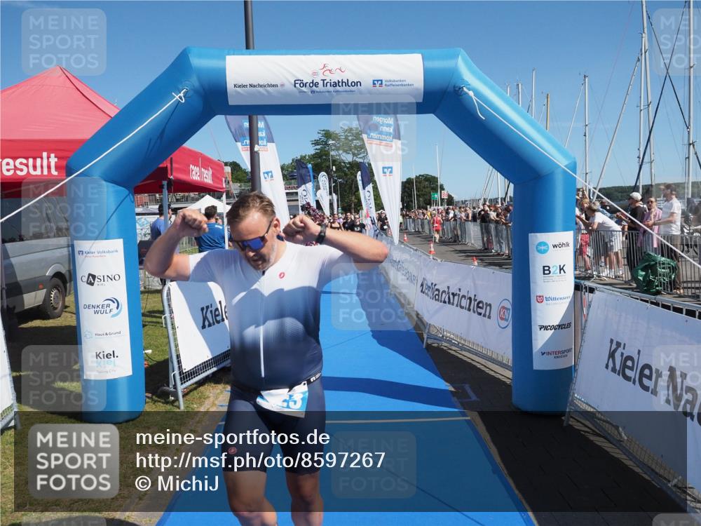 17.08.2025 - KN Förde Triathlon 2025 MichiJ http://msf.ph/oto/8597267 17.08.2025 12:07:37 Laufen 323, 633 meine-sportfotos.de