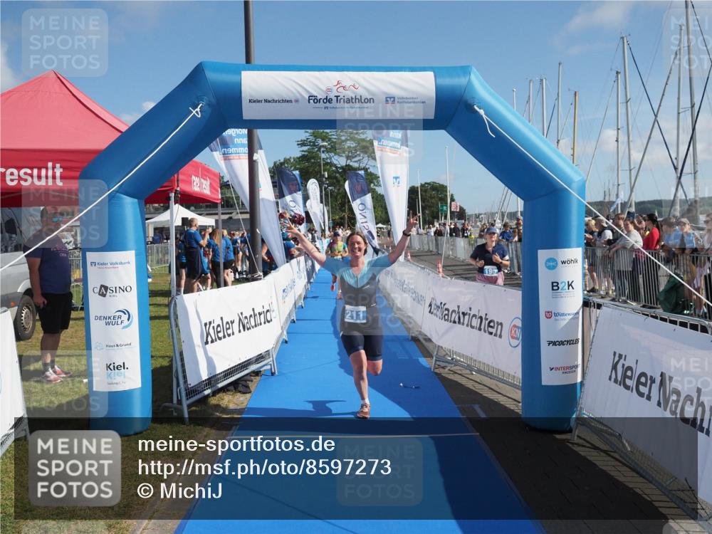 17.08.2025 - KN Förde Triathlon 2025 MichiJ http://msf.ph/oto/8597273 17.08.2025 10:42:59 Laufen 184, 211 meine-sportfotos.de
