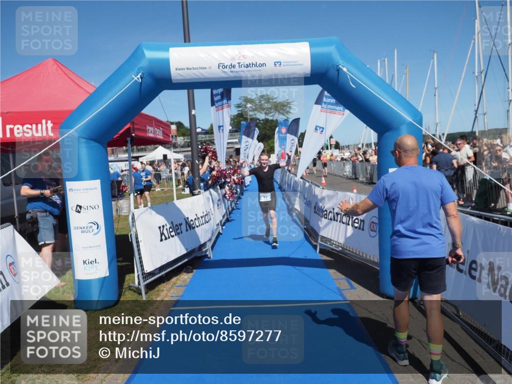 17.08.2025 - KN Förde Triathlon 2025 MichiJ http://msf.ph/oto/8597277 17.08.2025 13:59:22 Laufen 479, 490 meine-sportfotos.de