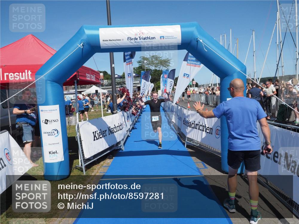 17.08.2025 - KN Förde Triathlon 2025 MichiJ http://msf.ph/oto/8597281 17.08.2025 13:59:22 Laufen 479, 490 meine-sportfotos.de