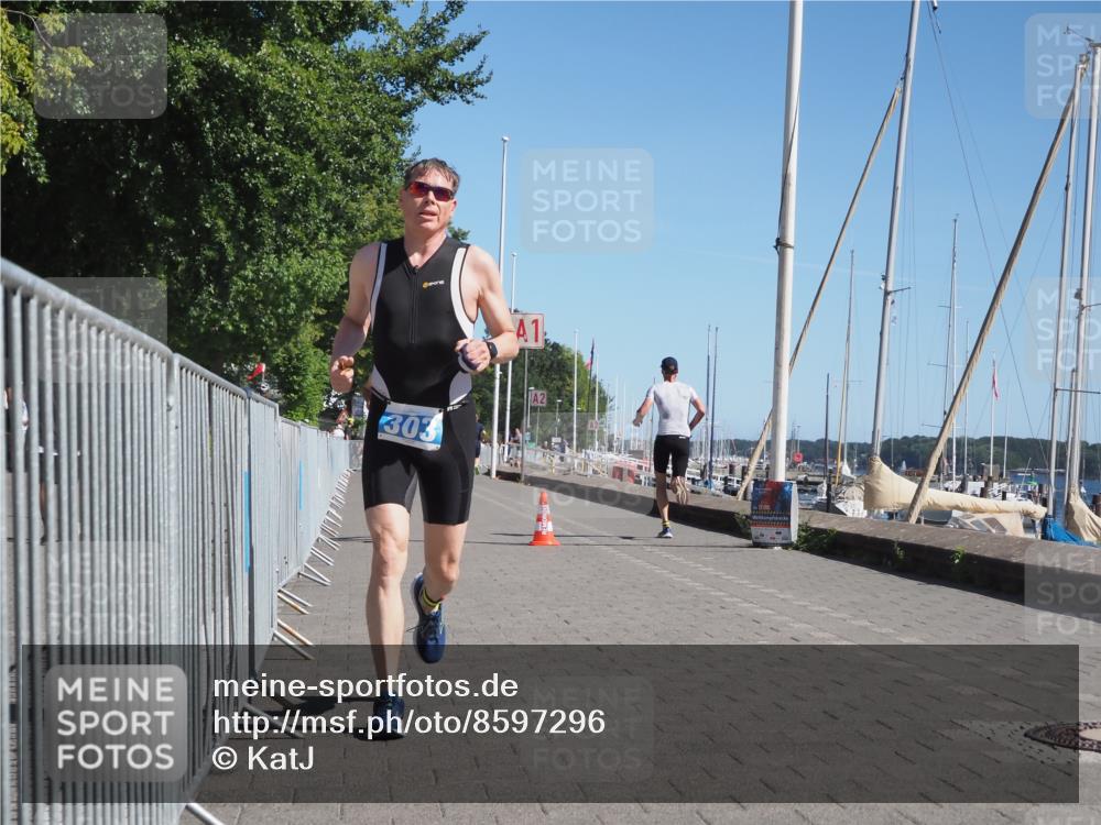 17.08.2025 - KN Förde Triathlon 2025 KatJ http://msf.ph/oto/8597296 17.08.2025 11:45:54 Laufen 303, 310 meine-sportfotos.de
