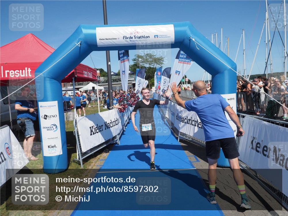 17.08.2025 - KN Förde Triathlon 2025 MichiJ http://msf.ph/oto/8597302 17.08.2025 13:59:23 Laufen 479, 490 meine-sportfotos.de