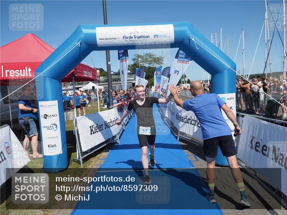 17.08.2025 - KN Förde Triathlon 2025 MichiJ http://msf.ph/oto/8597309 17.08.2025 13:59:23 Laufen 479, 490 meine-sportfotos.de