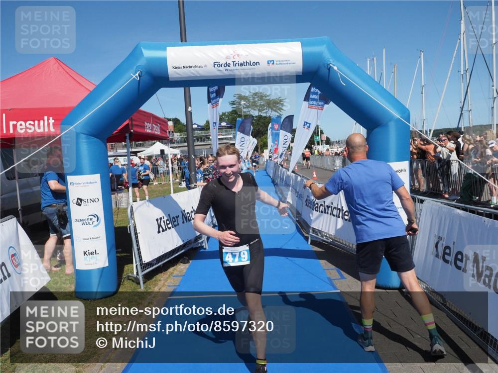 17.08.2025 - KN Förde Triathlon 2025 MichiJ http://msf.ph/oto/8597320 17.08.2025 13:59:23 Laufen 479, 490 meine-sportfotos.de