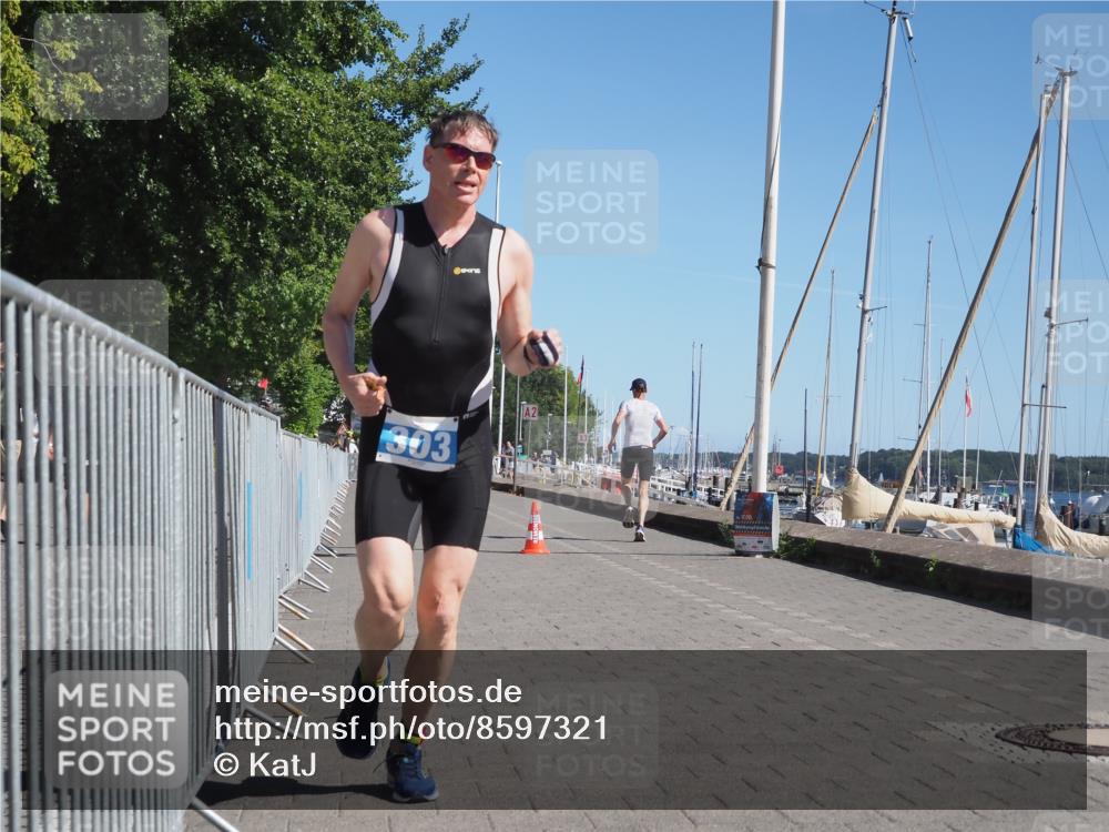 17.08.2025 - KN Förde Triathlon 2025 KatJ http://msf.ph/oto/8597321 17.08.2025 11:45:54 Laufen 303, 310 meine-sportfotos.de