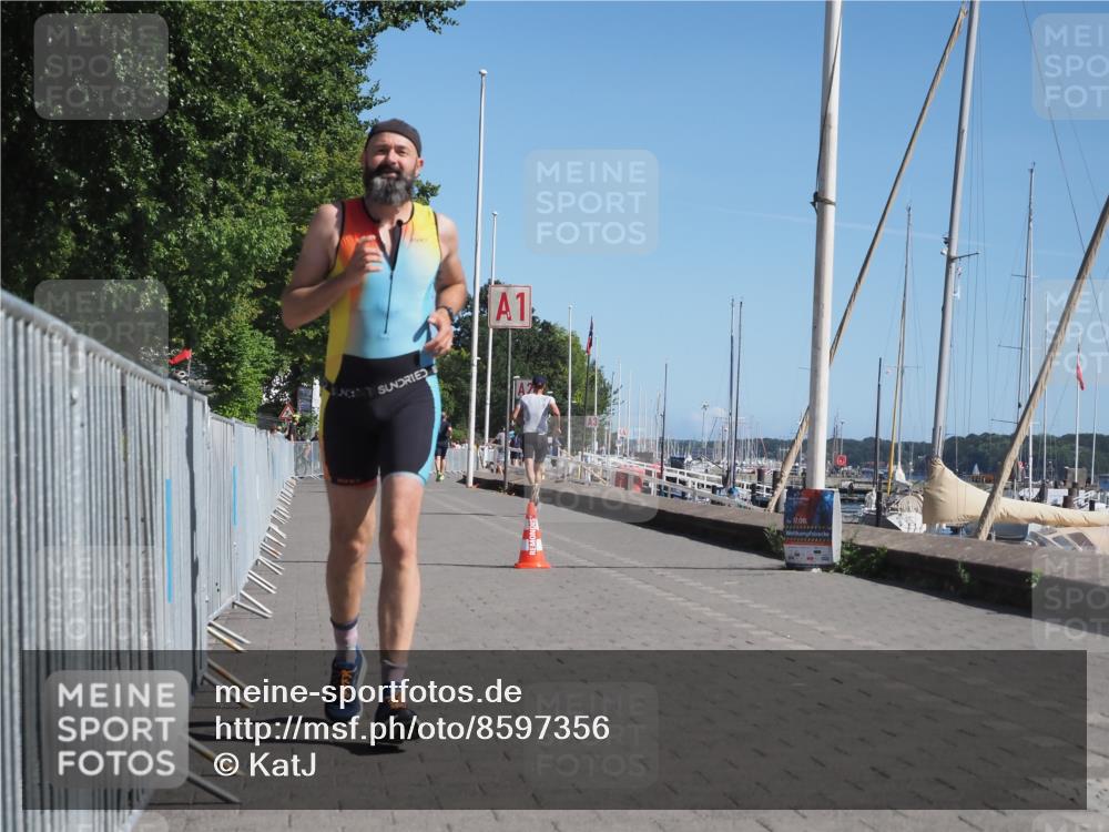 17.08.2025 - KN Förde Triathlon 2025 KatJ http://msf.ph/oto/8597356 17.08.2025 11:45:58 Laufen 303, 310 meine-sportfotos.de