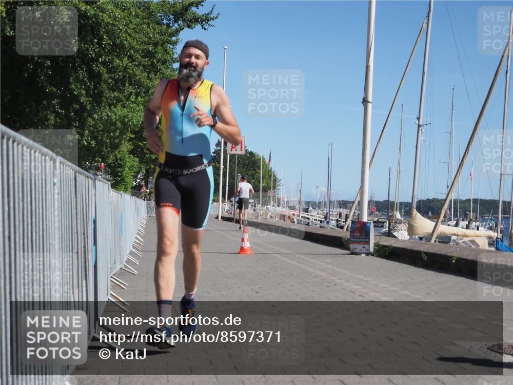 17.08.2025 - KN Förde Triathlon 2025 KatJ http://msf.ph/oto/8597371 17.08.2025 11:45:58 Laufen 303, 310 meine-sportfotos.de
