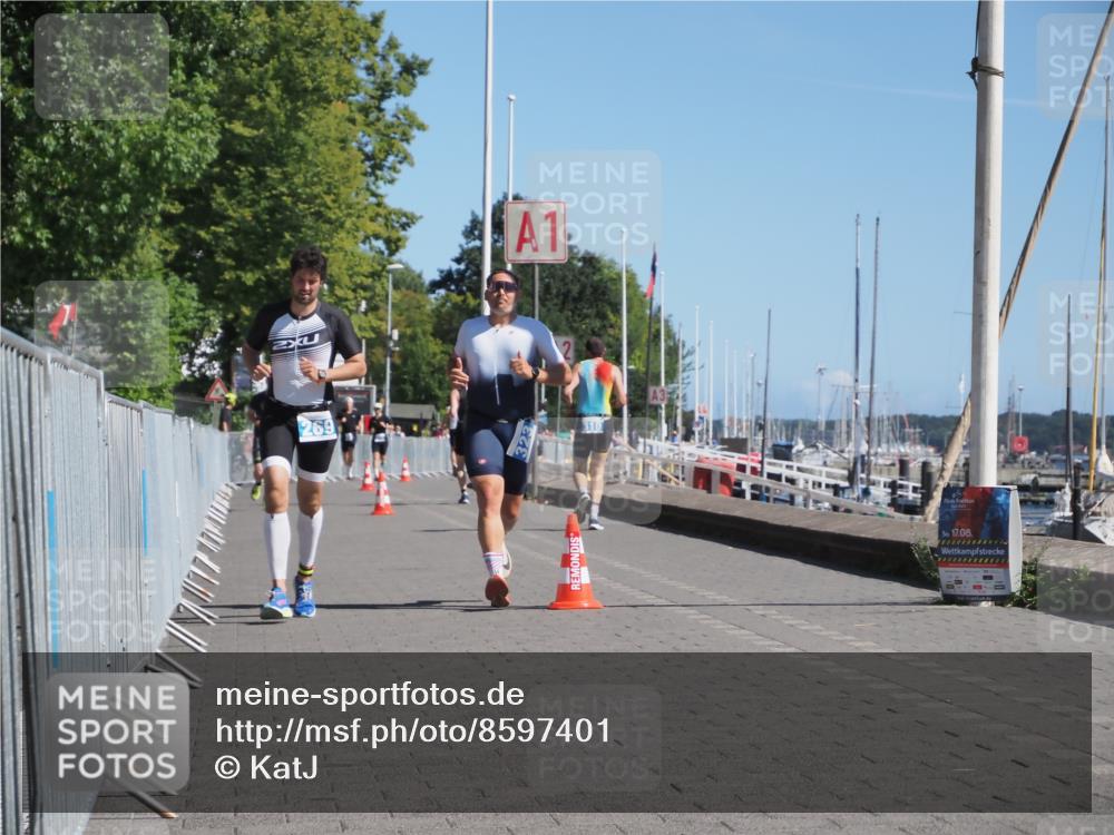 17.08.2025 - KN Förde Triathlon 2025 KatJ http://msf.ph/oto/8597401 17.08.2025 11:46:12 Laufen 269, 323 meine-sportfotos.de