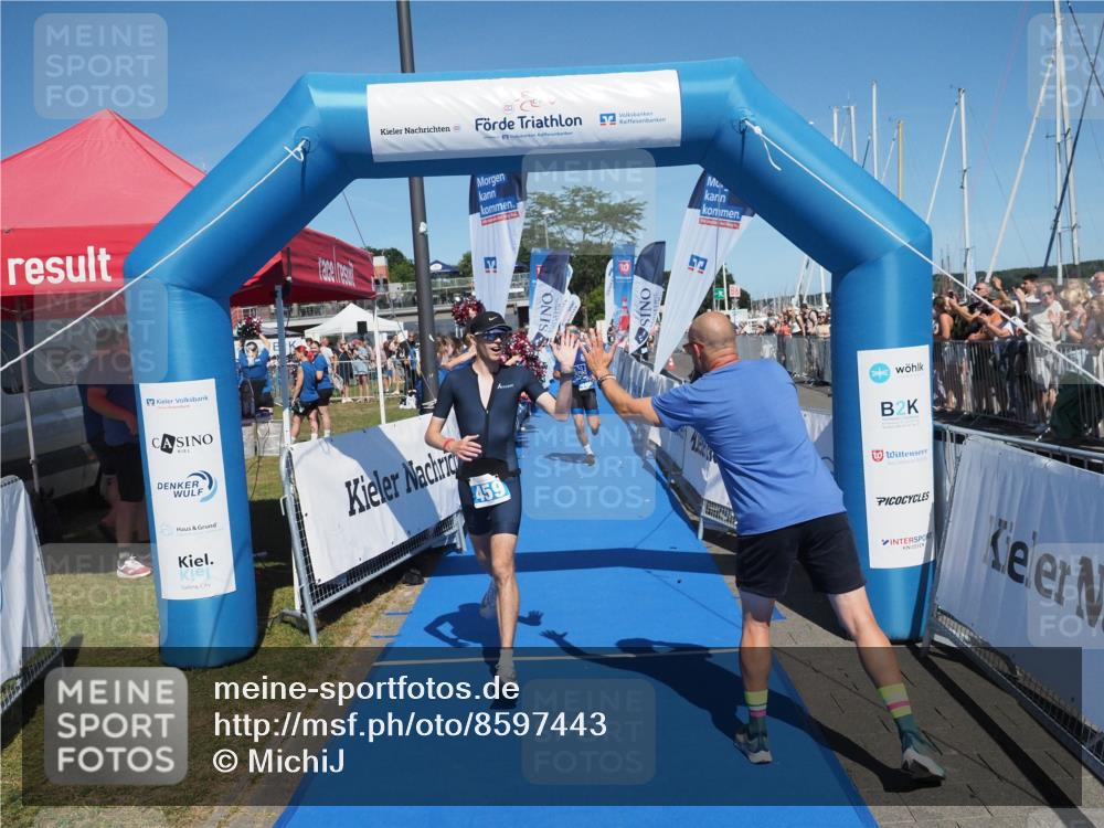 17.08.2025 - KN Förde Triathlon 2025 MichiJ http://msf.ph/oto/8597443 17.08.2025 13:59:30 Laufen 459, 480 meine-sportfotos.de