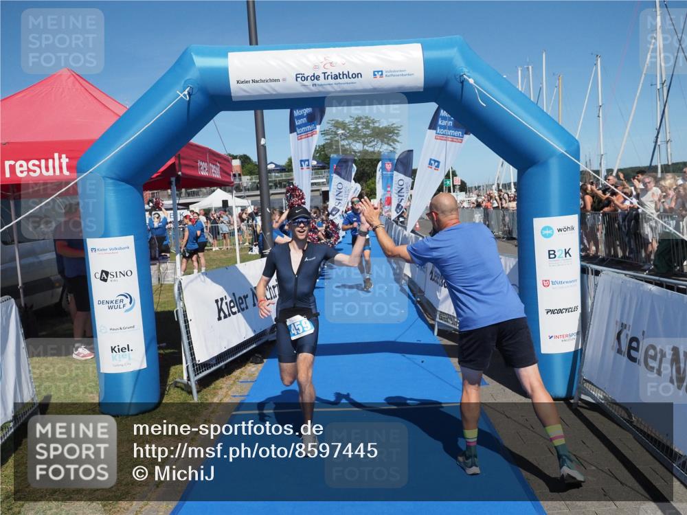 17.08.2025 - KN Förde Triathlon 2025 MichiJ http://msf.ph/oto/8597445 17.08.2025 13:59:30 Laufen 459, 480 meine-sportfotos.de