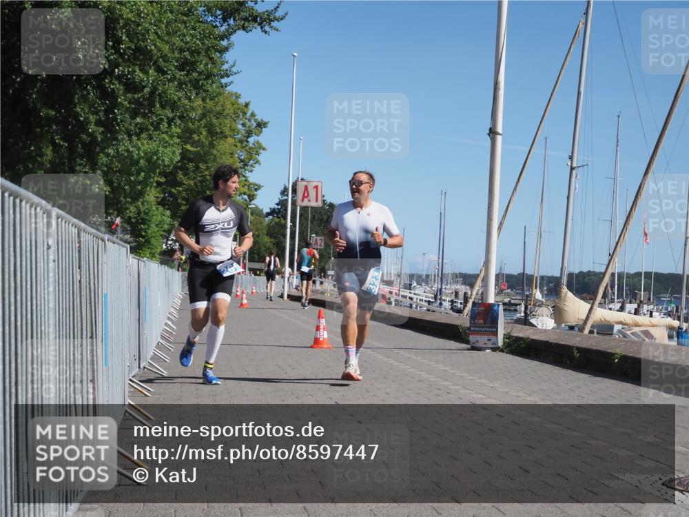 17.08.2025 - KN Förde Triathlon 2025 KatJ http://msf.ph/oto/8597447 17.08.2025 11:46:14 Laufen 269, 323 meine-sportfotos.de