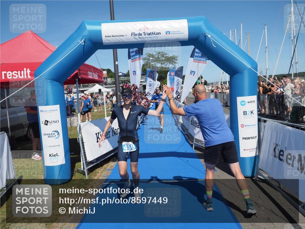 17.08.2025 - KN Förde Triathlon 2025 MichiJ http://msf.ph/oto/8597449 17.08.2025 13:59:31 Laufen 459, 480 meine-sportfotos.de