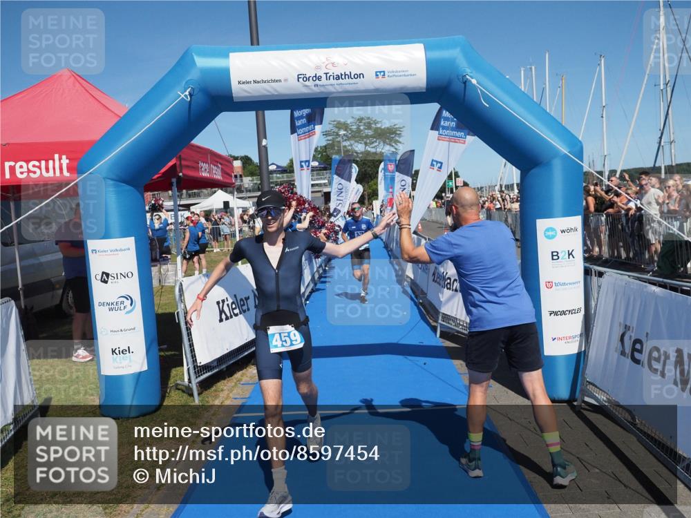 17.08.2025 - KN Förde Triathlon 2025 MichiJ http://msf.ph/oto/8597454 17.08.2025 13:59:31 Laufen 459, 480 meine-sportfotos.de