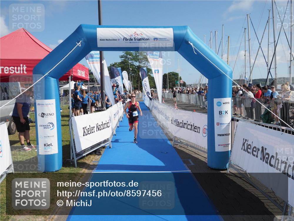 17.08.2025 - KN Förde Triathlon 2025 MichiJ http://msf.ph/oto/8597456 17.08.2025 10:43:07 Laufen 184, 237 meine-sportfotos.de