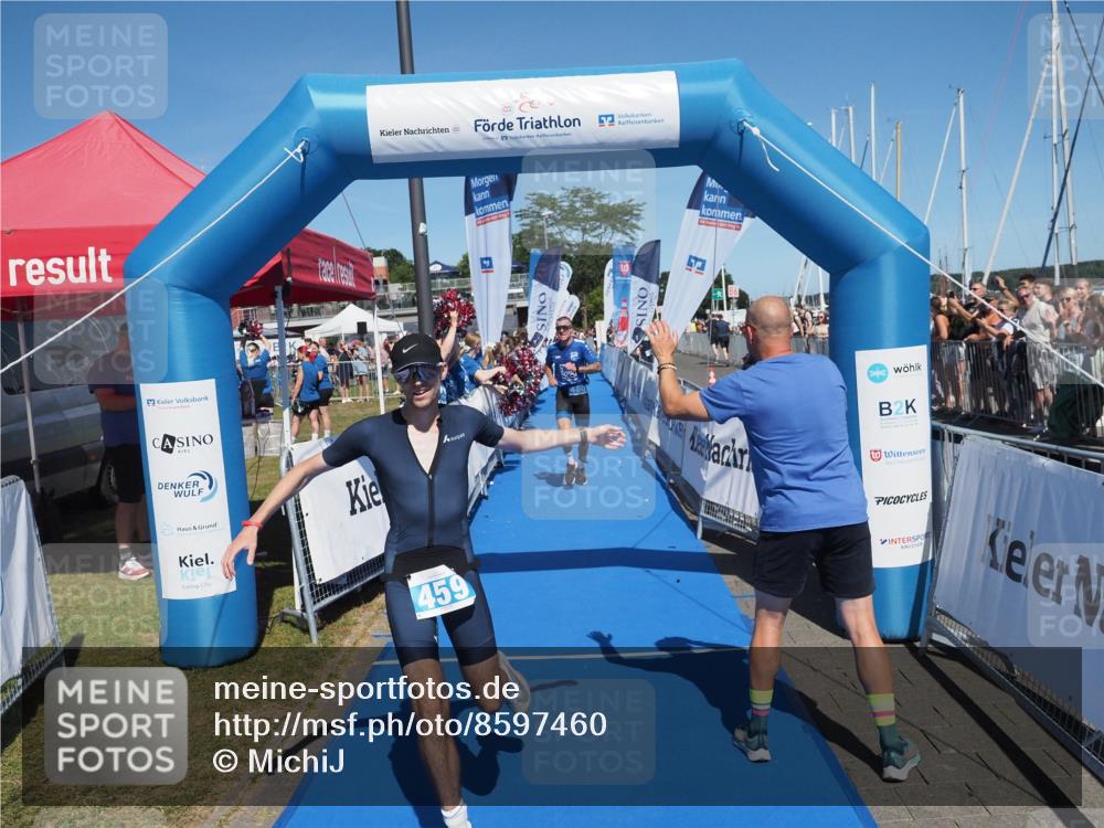 17.08.2025 - KN Förde Triathlon 2025 MichiJ http://msf.ph/oto/8597460 17.08.2025 13:59:31 Laufen 459, 480 meine-sportfotos.de