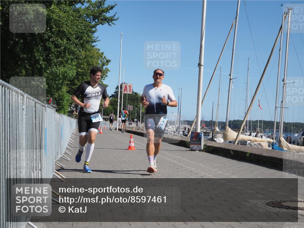 17.08.2025 - KN Förde Triathlon 2025 KatJ http://msf.ph/oto/8597461 17.08.2025 11:46:15 Laufen 269, 323 meine-sportfotos.de