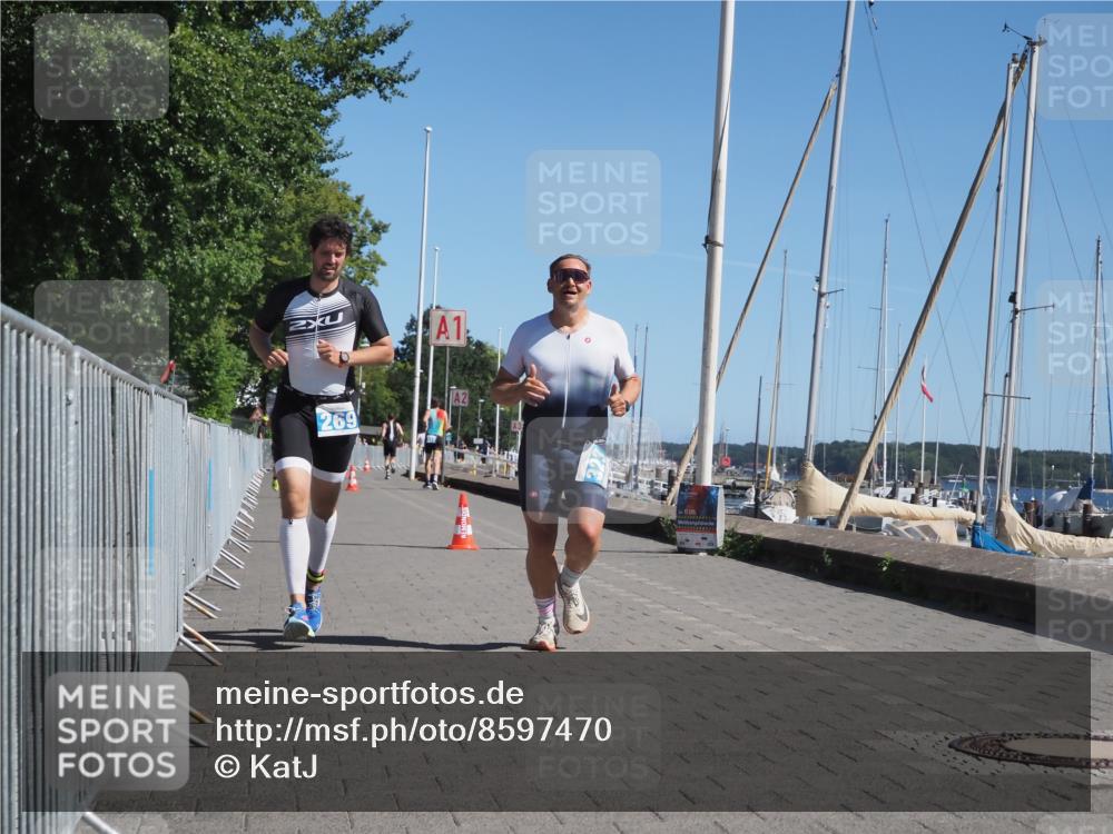 17.08.2025 - KN Förde Triathlon 2025 KatJ http://msf.ph/oto/8597470 17.08.2025 11:46:15 Laufen 269, 323 meine-sportfotos.de