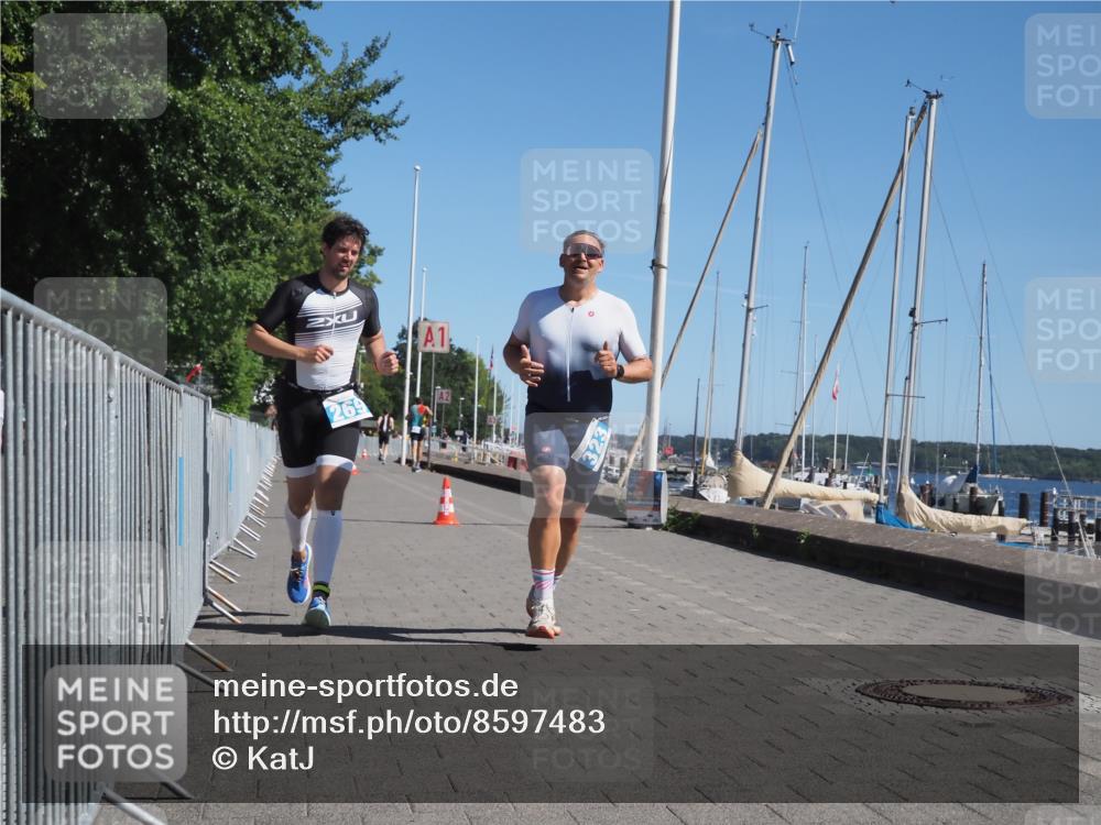 17.08.2025 - KN Förde Triathlon 2025 KatJ http://msf.ph/oto/8597483 17.08.2025 11:46:16 Laufen 269, 323 meine-sportfotos.de