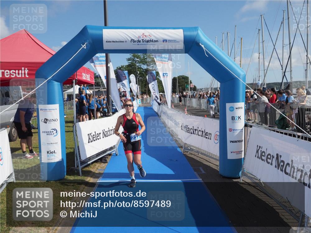 17.08.2025 - KN Förde Triathlon 2025 MichiJ http://msf.ph/oto/8597489 17.08.2025 10:43:08 Laufen 184, 237 meine-sportfotos.de