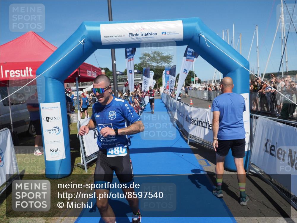 17.08.2025 - KN Förde Triathlon 2025 MichiJ http://msf.ph/oto/8597540 17.08.2025 13:59:33 Laufen 412, 459, 480 meine-sportfotos.de
