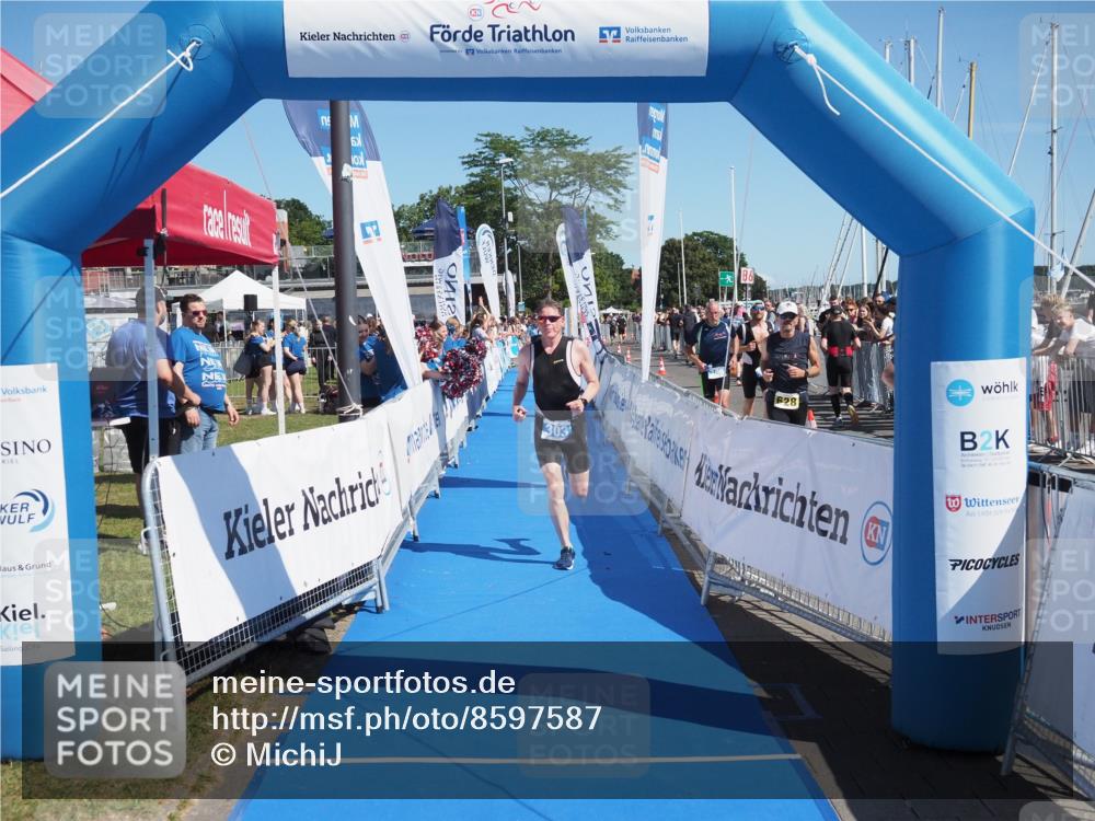 17.08.2025 - KN Förde Triathlon 2025 MichiJ http://msf.ph/oto/8597587 17.08.2025 12:08:02 Laufen 303 meine-sportfotos.de