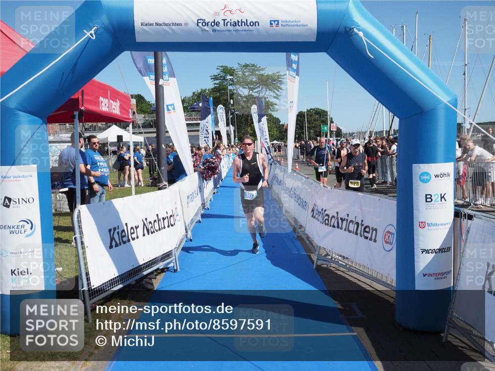 17.08.2025 - KN Förde Triathlon 2025 MichiJ http://msf.ph/oto/8597591 17.08.2025 12:08:02 Laufen 303 meine-sportfotos.de