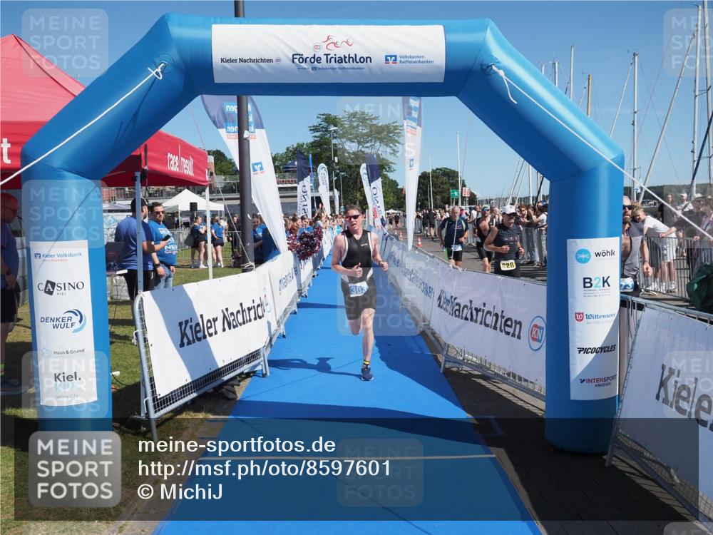 17.08.2025 - KN Förde Triathlon 2025 MichiJ http://msf.ph/oto/8597601 17.08.2025 12:08:02 Laufen 303 meine-sportfotos.de