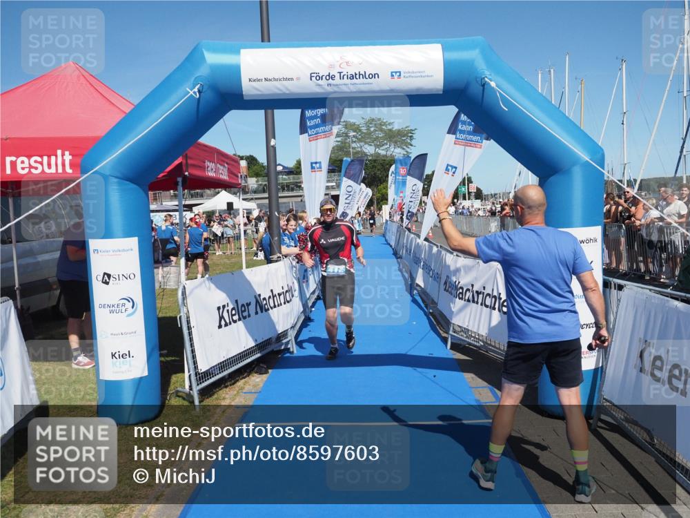 17.08.2025 - KN Förde Triathlon 2025 MichiJ http://msf.ph/oto/8597603 17.08.2025 13:59:37 Laufen 412, 480 meine-sportfotos.de