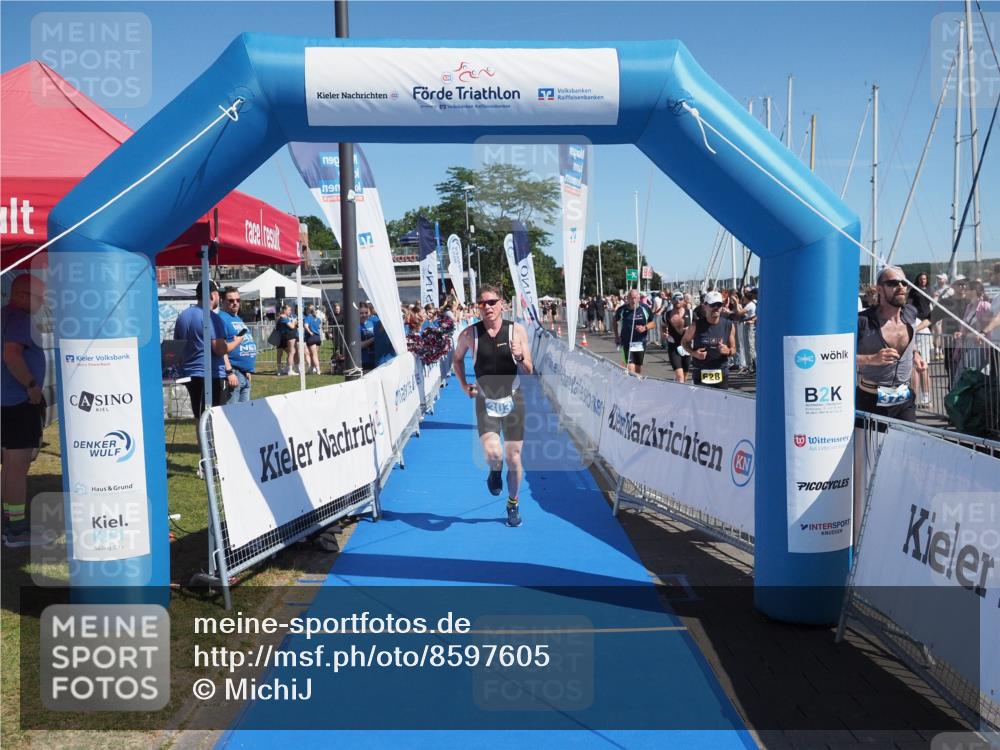 17.08.2025 - KN Förde Triathlon 2025 MichiJ http://msf.ph/oto/8597605 17.08.2025 12:08:02 Laufen 303 meine-sportfotos.de