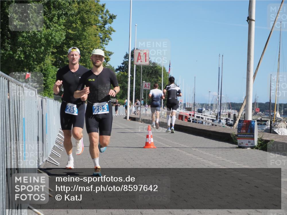 17.08.2025 - KN Förde Triathlon 2025 KatJ http://msf.ph/oto/8597642 17.08.2025 11:46:29 Laufen 265, 268, 283 meine-sportfotos.de