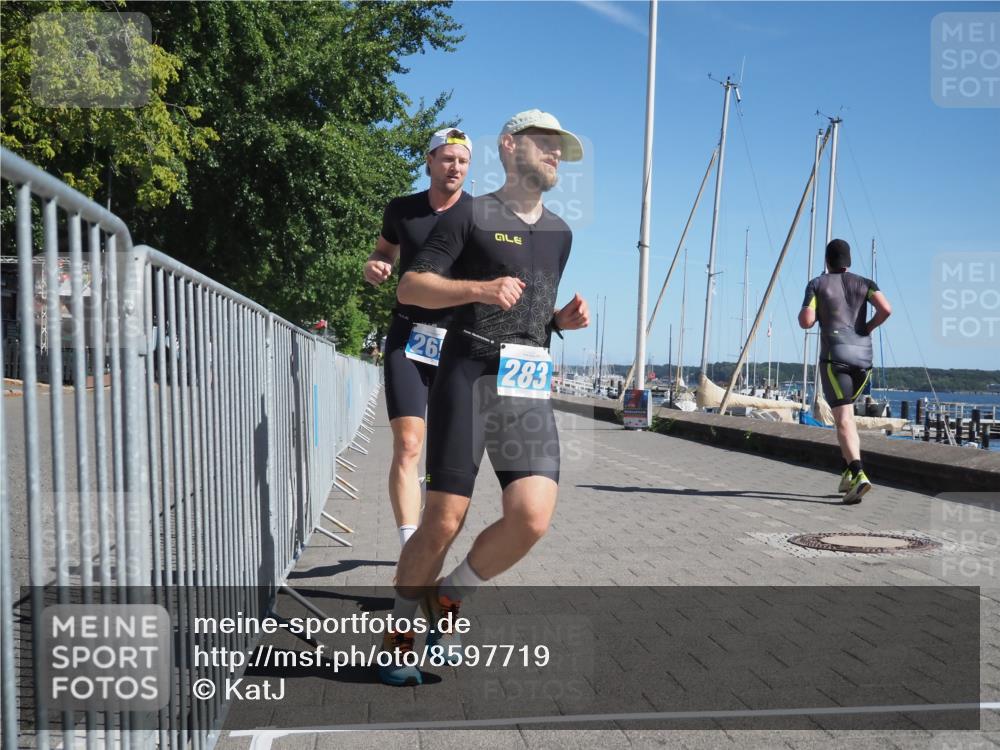 17.08.2025 - KN Förde Triathlon 2025 KatJ http://msf.ph/oto/8597719 17.08.2025 11:46:31 Laufen 265, 283 meine-sportfotos.de