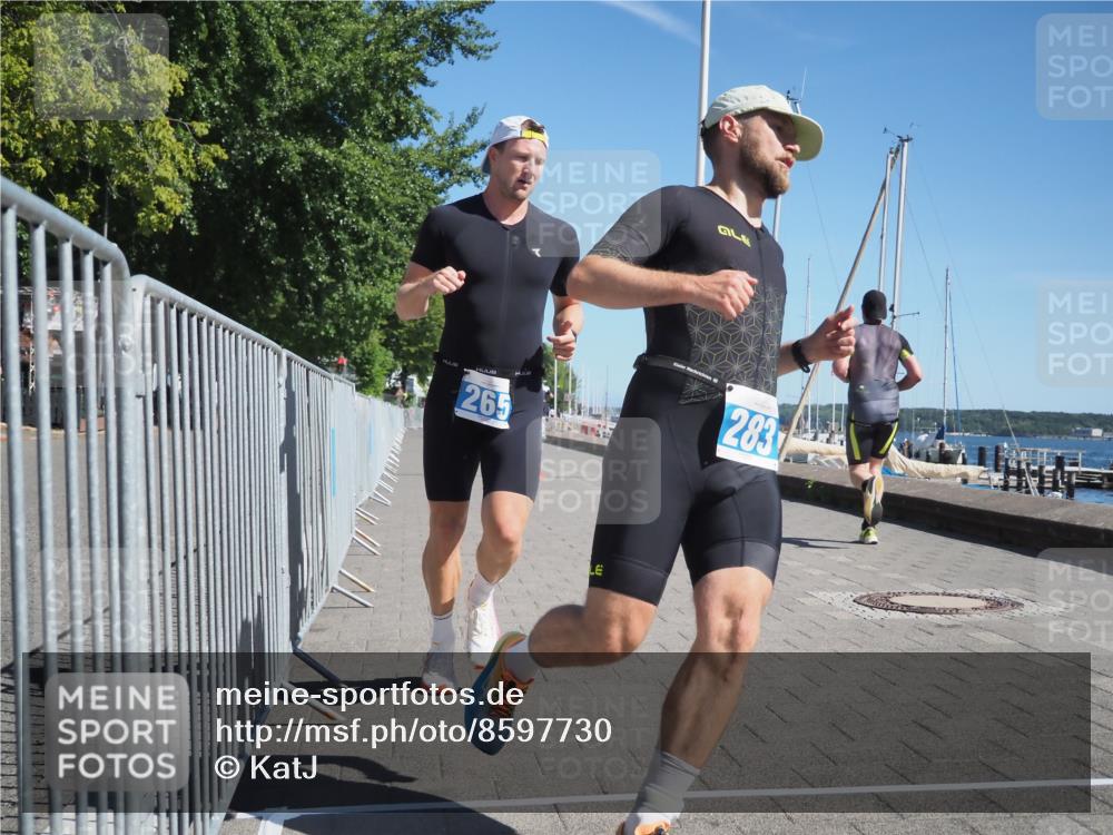 17.08.2025 - KN Förde Triathlon 2025 KatJ http://msf.ph/oto/8597730 17.08.2025 11:46:31 Laufen 265, 283 meine-sportfotos.de