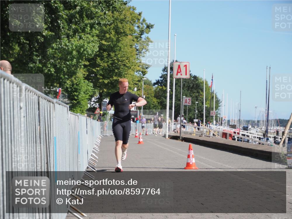 17.08.2025 - KN Förde Triathlon 2025 KatJ http://msf.ph/oto/8597764 17.08.2025 11:46:51 Laufen 270 meine-sportfotos.de